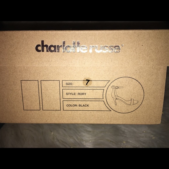 Black Ankle Strap Heels🖤 - Picture 5 of 5